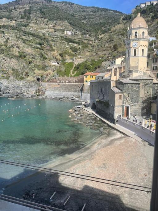 Apartamento Il Mare Alla Finestra Vernazza Exterior foto