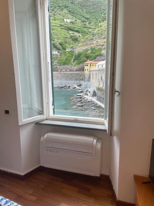 Apartamento Il Mare Alla Finestra Vernazza Exterior foto