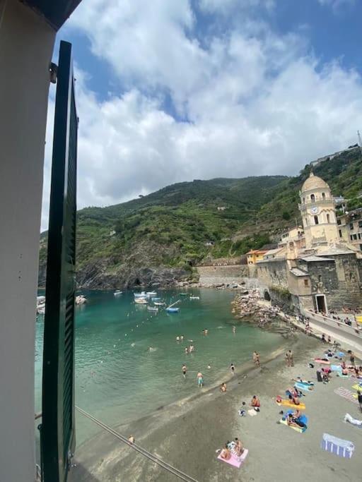 Apartamento Il Mare Alla Finestra Vernazza Exterior foto